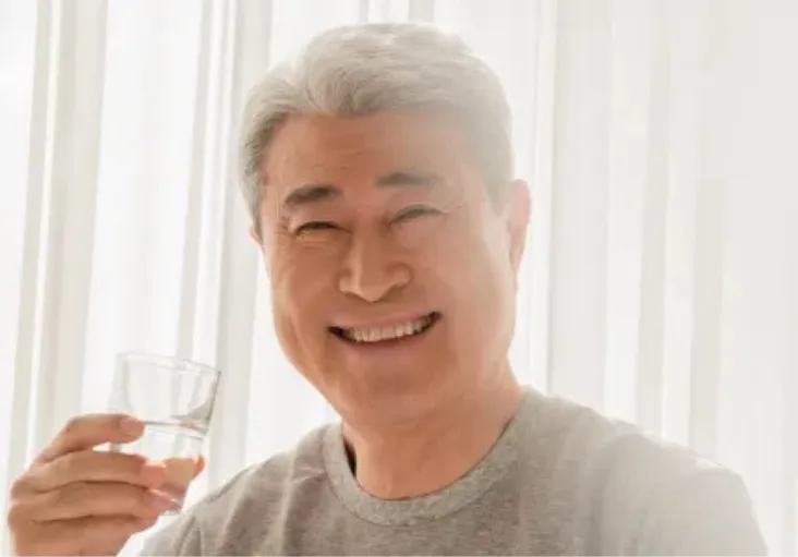 手術当日に歯が入ります
